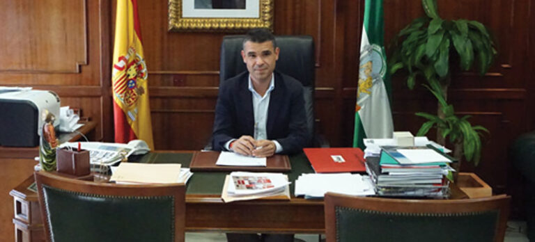 2bbc37e37e22ffb564b237f101d9125f