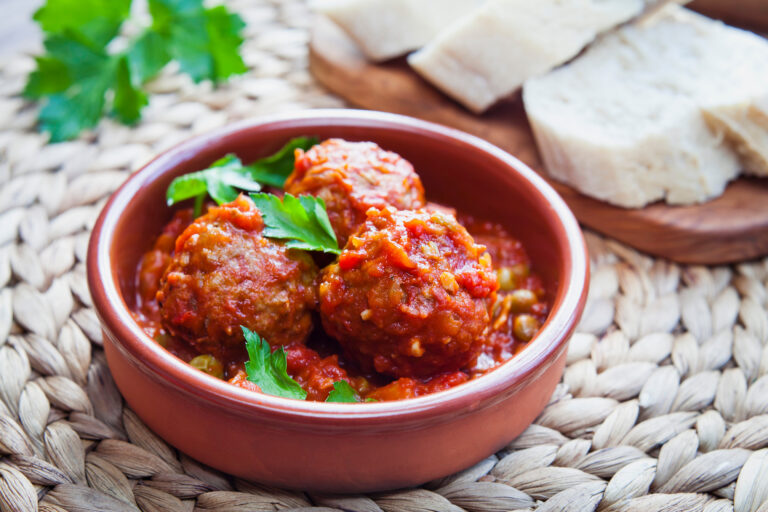 Albondigas,-,Spanish,Cuisine,Traditional,Homemade,Meatballs,In,Rich,Tomato
