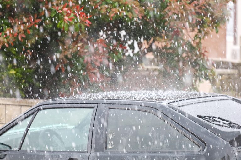 Skador för 500 000 euro efter kraftig hagelstorm