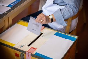 Rösta i det svenska riksdagsvalet 2026! Kontrollera att du är anmäld till röstlängden