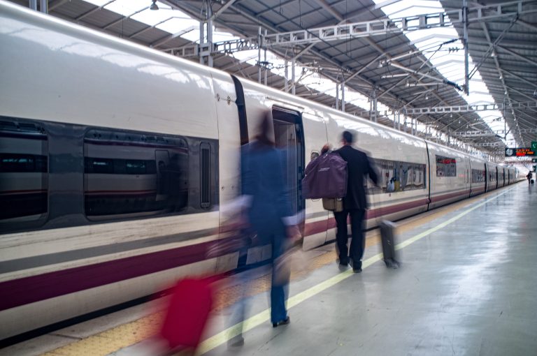 Inga höghastighetståg förrän i mars