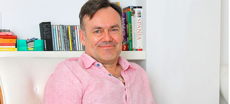 5e5b71db7ebab63f5de270834ed49375