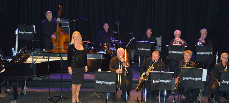 8238031dba33e3122f80986b87882ea9