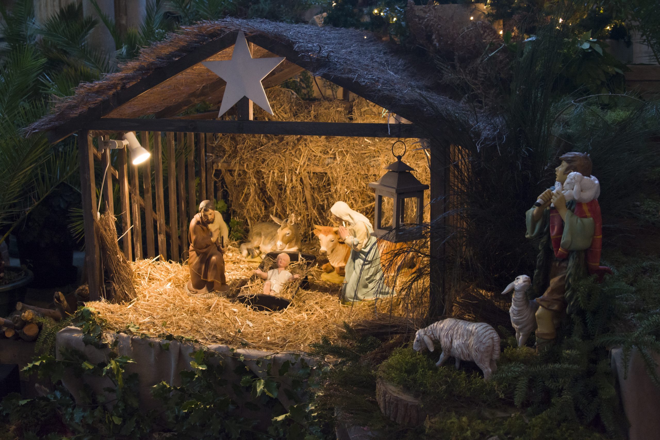 Christmas,Creche,With,Joseph,Mary,And,Small,Jesus