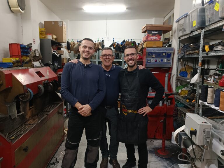 DE TRE GLADE SKOMAKERNE