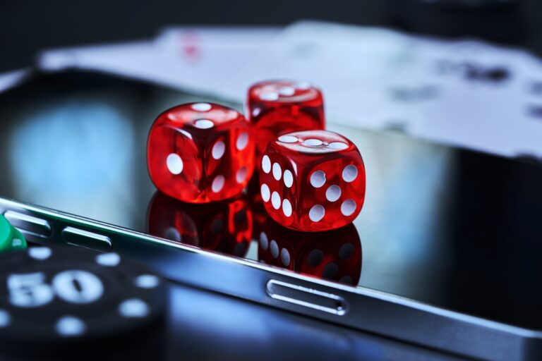 Concept,Of,Online,Casino,Gamble,Bet,Red,Dice,Social,Media