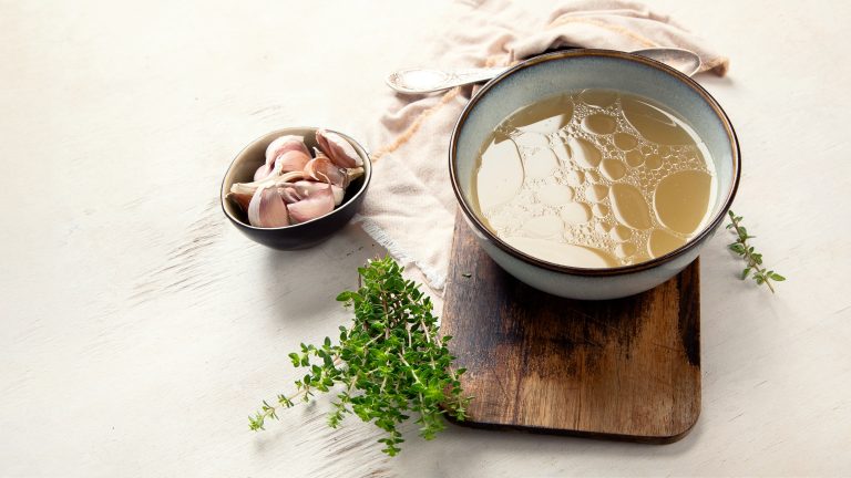 Oppskrifter fra våre spanske naboer: SOPA DE TOMILLO